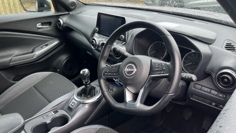 Nissan Juke 1.0 DiG-T 114 N-Connecta 5dr Petrol Hatchback